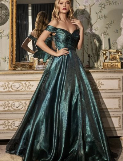 Balklänning prinsessmodell i glittrigt tyg_grön